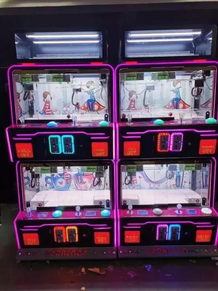 Prix de l'usine de Dreamland Pièce Opérée Prix en peluche Jeux cadeaux Grue Jouets Machines Mini-cadeaux Machine à griffes