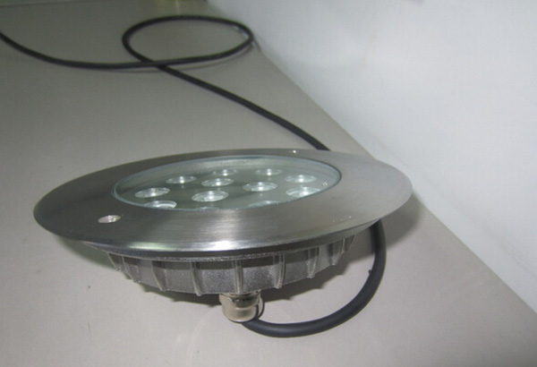 Утопленные света СИД подводные с ПВК Слеве 36В 304 нержавеющая сталь РГБ