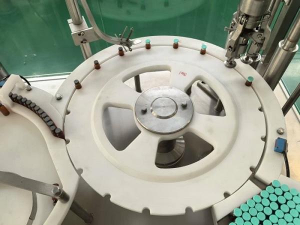 Pharma Liquid Filling Machine For 30-500ml Volume Disinfect Plastic Or Glass Vials Bottles With GMP