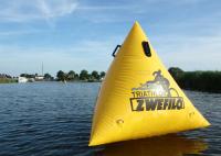 Balise faite sur commande jaune de marqueur de la course 1.5m Logo Floating Triangle ShapeInflatable de triathlon pour l'événement de l'eau