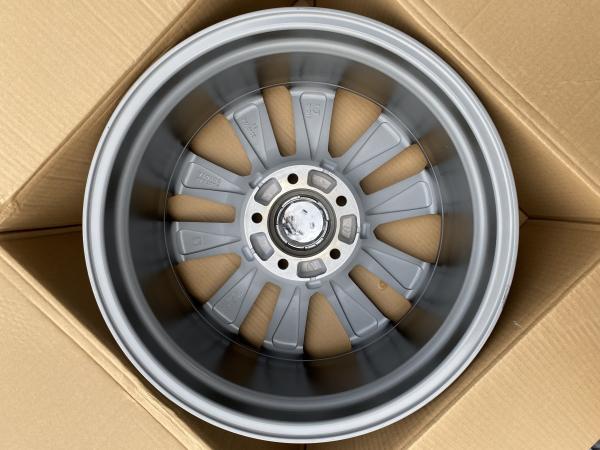 Cast 8.5J 20 Inch Black Alloy Wheels Rims For Toyota Fit Tire 285 50 R20