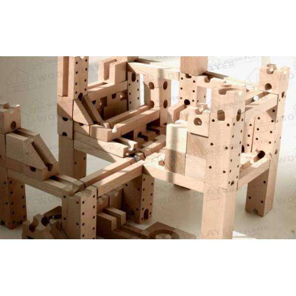 Les puzzles en bois adaptés aux besoins du client du logo 122PCS marbrent les blocs en bois courus