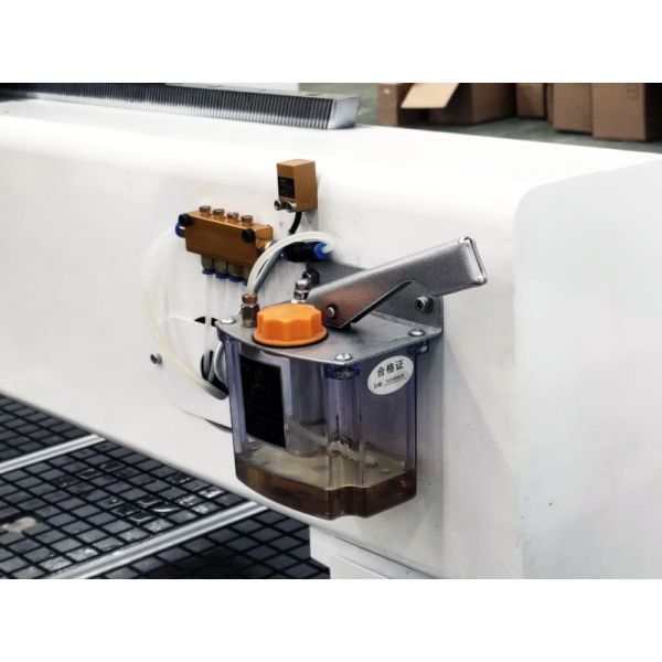 Automatic oil lubrication system Feet 4X8 Wood CNC Router Machine 2 Head Spindle 1300x2500mm Area