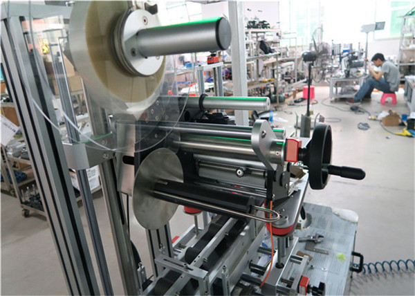 Auto Top Labeling Machine Flat Surface Label Applicator With Conveyor / Top Labeling Equipment