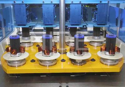 Máquina de enrolamento segura do estator, estações de funcionamento automáticas da dobadoura de bobina oito