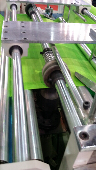 Ultrasonic Sealing Packaging Equipment 2000W , Handheld Sewing Machine For Cups