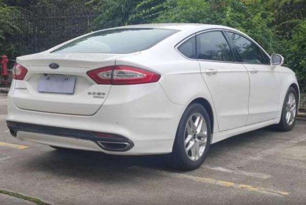 Used Ford Mondeo 2.0T 1.5T SUV with 5 Door 5 Seat Body Structure