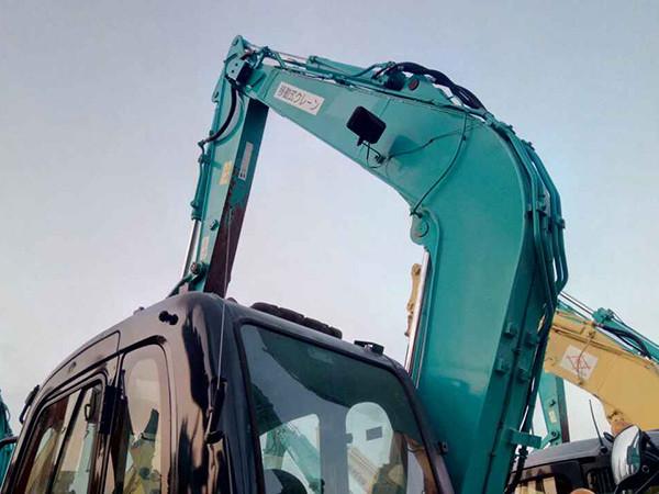 Kobelco SK200 Excavatrice utilisée en bon état Kobelco70 prix raisonnable à vendre/d'occasion moteur japonais SK70 Kobelco 70