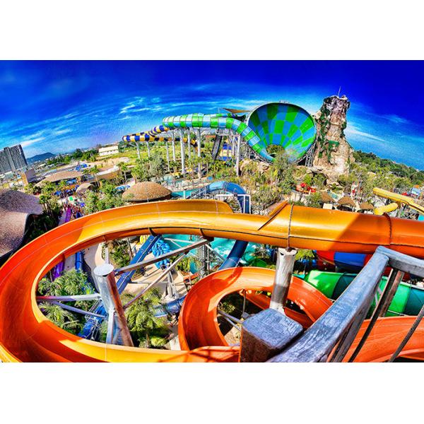 Giant Howlin Tornado Water Slide 90 KW Power Rafts Vehicle Water Supply 960M³/H