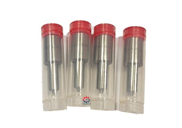 Bec S6D105 6137-12-3120 d'injecteur de carburant d'Engine Parts Diesel de l'excavatrice DLLA142S354N502