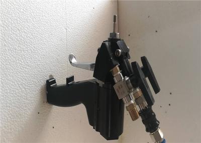 2.0kg Polyurethane Spray Gun 0.4-0.8mpa Air Inlet Pressure For PU Filling / Perfusion