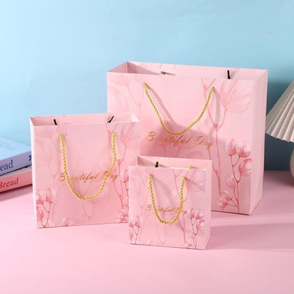 Sac cadeau en carton, sac à main simple, sac d'emballage cadeau de vacances, sac cosmétique, sac cadeau