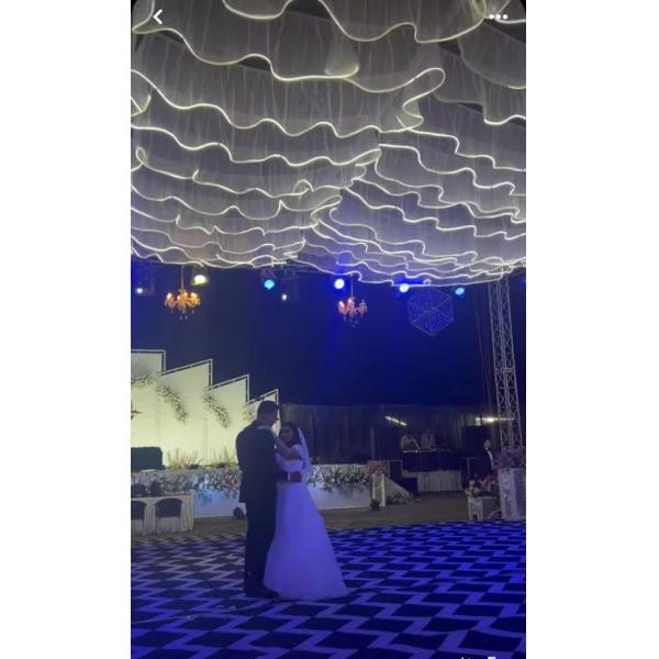 Cortina de techo de boda de luz blanca con banda de luz LED para salón de baile