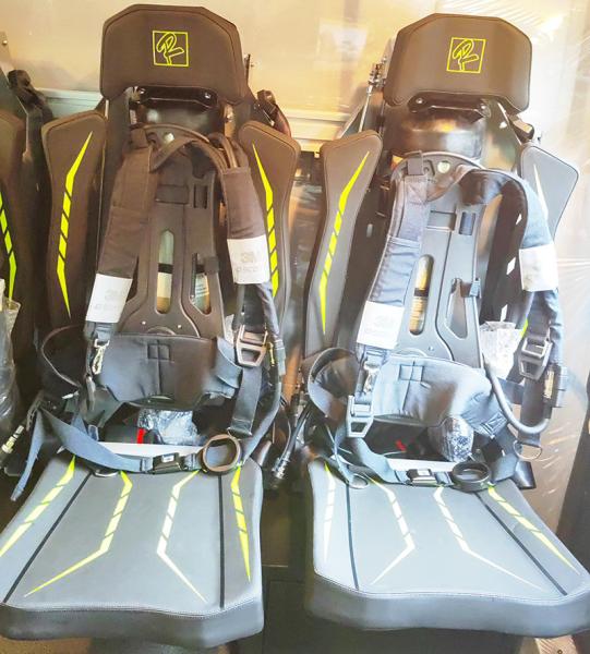 Caminhão Seat da luta contra o incêndio com o suporte de SCBA das peças do carro de bombeiros