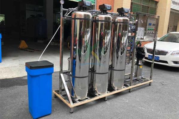 1.5TPH Hard Water Softener System / Treatment Systems With Stainless Steel Tank