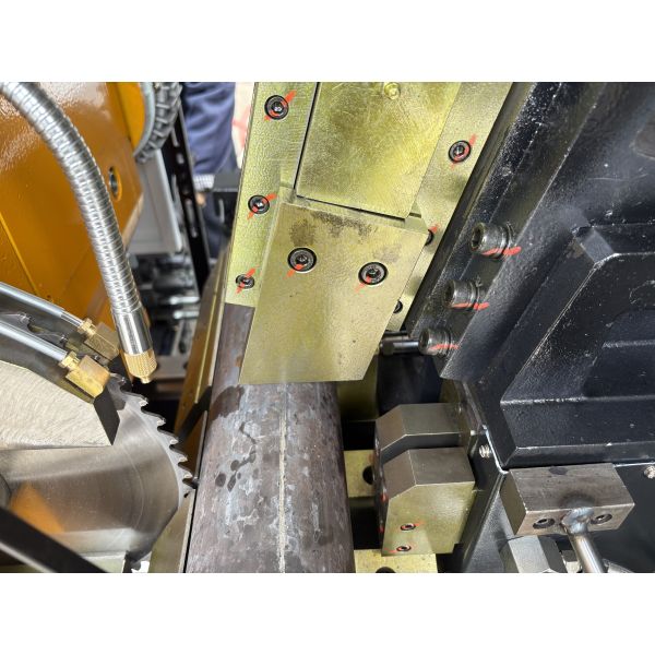 CNC Circular Saw Cutting Machine with φ30–φ100 mm Cutting Range, ±0.05 mm Feed Accuracy, and Automatic Loading System