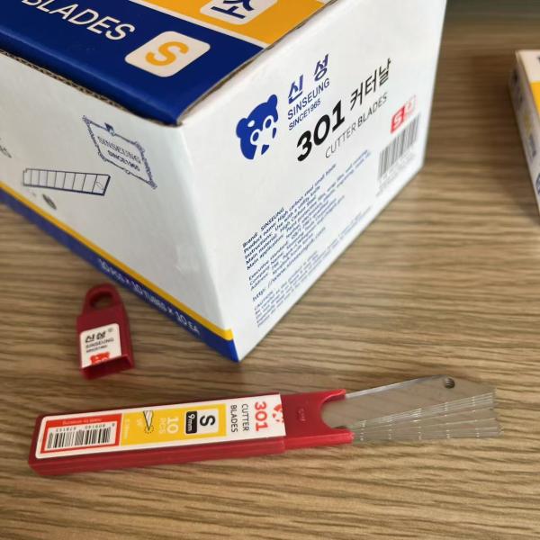 Effortlessly Cut Car Wrap 9mm Knife Blades / SK2 9mm snap off blades