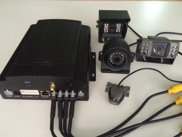 Mobile DVR For Vehicles , Hard Drive 12V Car CCTV DVR System 360 Vehicle Camera