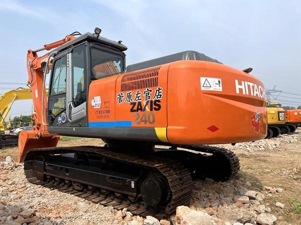 Excavadora usada Hitachi ZX 240 Crawler com potência nominal líquida de 132 KW