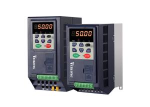 220V 5.5KW 7.5KW太陽ポンプ インバーターVFD単一フェーズ入出力