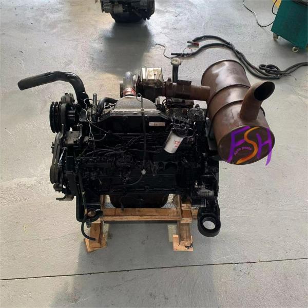 El motor diésel usado de seis cilindros de alto rendimiento 6D102T commins, usado para excavadora