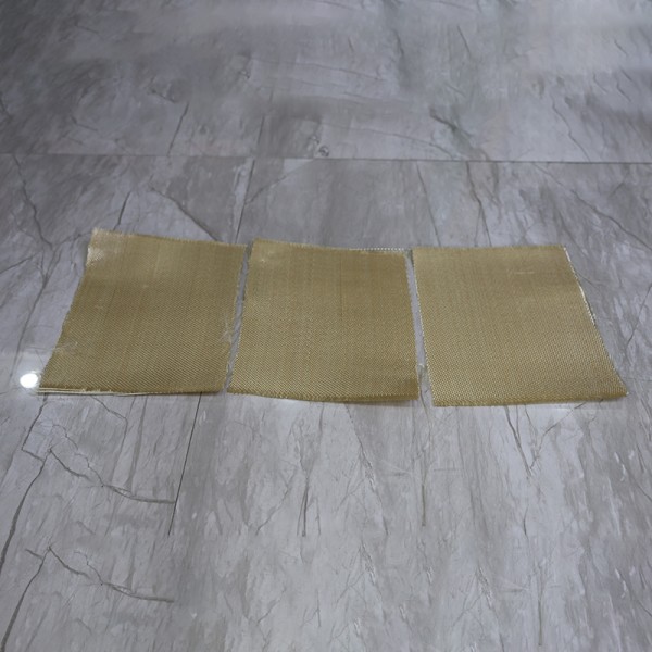 Fireproof Blanket Heat Treated Fiberglass Cloth Golden For Welding Blanket