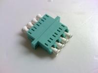 Núcleos azuis do adaptador 4 da fibra ótica do quadrilátero do LC OM3 da cor com baixa perda de Insertin