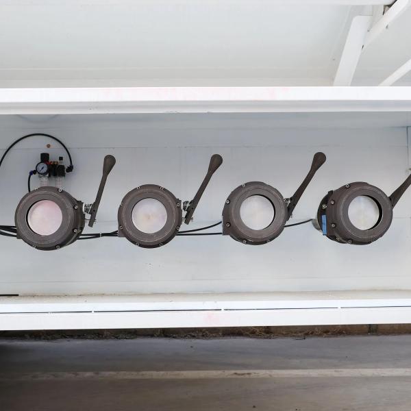 Sold In 2, 3, And 4-Axle Tank Semi-Trailers With A Capacity Of 45,000 To 50,000 Liters (42 Cubic Meters) With 4 Individual Tanks In Aluminum And Stainless Steel.