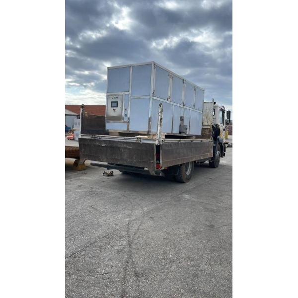 Commercial Combined Type Automatic Ice Cube Maker with 300Kg Ice Storage Capacity