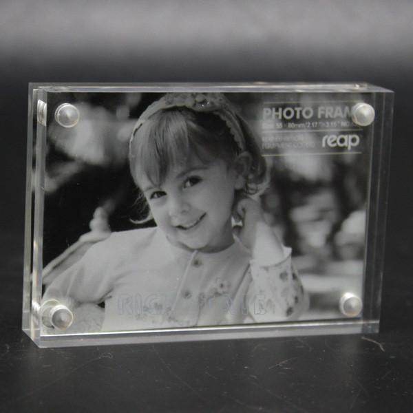 High quality Acrylic photo frame with very good prices!