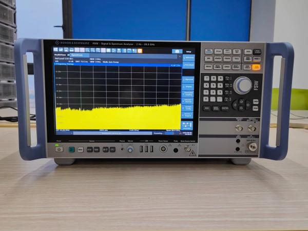 Rohde & Schwarz FSW26 Ultra Wideband Signal Spectrum Analyzer 26.5 GHz