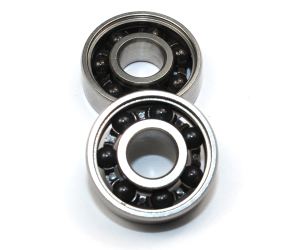 Rigid  8mm Hybrid Ceramic Bearings 8 * 22 * 7mm With Si3N4 Balls Chemical Resistance