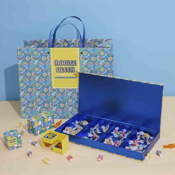 Luxury Chocolate Gift Packaging Rigid Cardboard Gift Boxes Customized