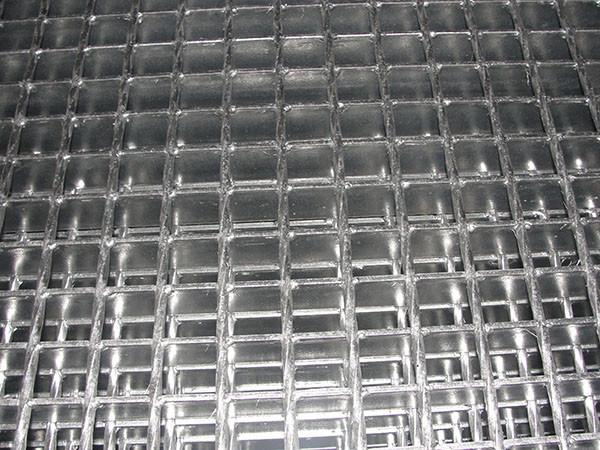 Hot Dip Galvanized Steel Grating 32x4mm 30x100mm Drainage Galvanized Bar Grating