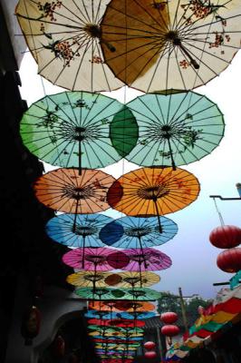 lovely gifts of bamboo parasols with polyester flower imprinting canopy