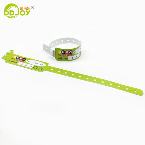 Shanghai PVC Material Vinyl Wristbands For Events Wide Shape and Free Design Included