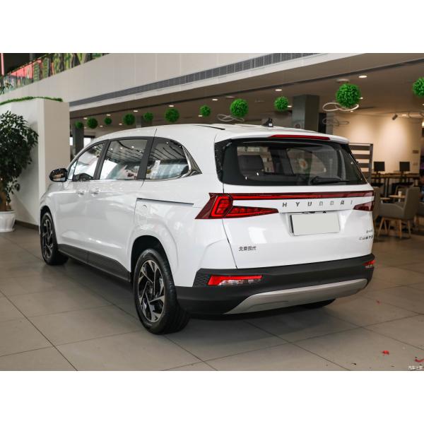 2022 Left-Steering 207T GDi 5-door 7-seater MPV Gasoline Car with Car Entertainment System