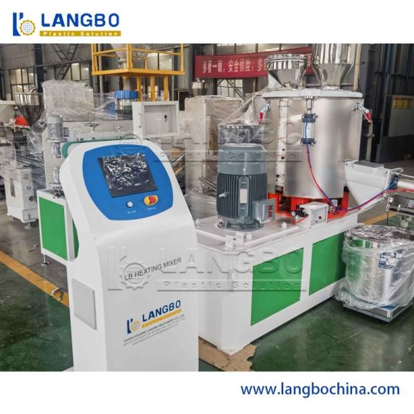 Machine de mélange de mélangeurs en PVC pour l'industrie plastique Extrudeuse avec transport de dosage d'alimentation automatique