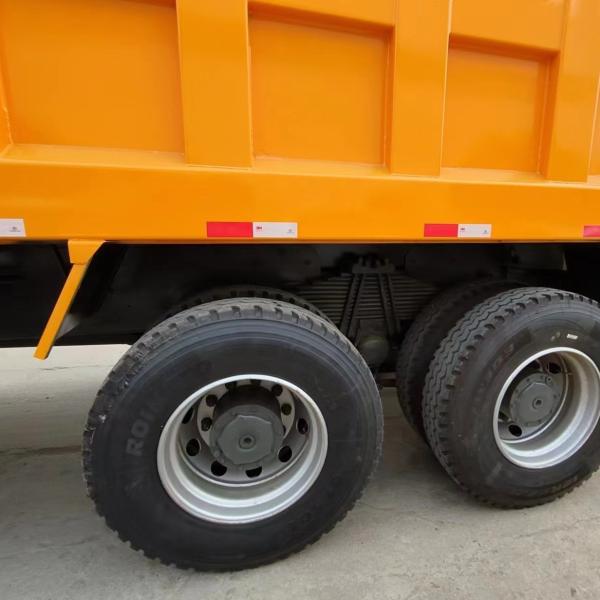 Sencondhand Sinotruk Howo Dump Truck 40t Howo371 8x4 Tipper