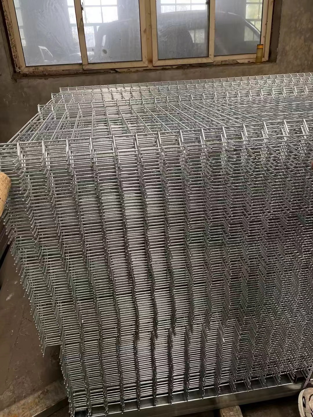 Горяче оцинкованные 3D проволочные сетки ограждения ПВХ сварные проволочные панели 2,0-3,0 м ширина