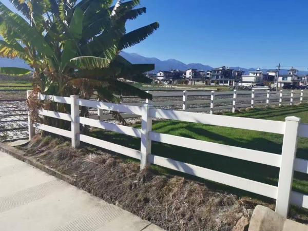 4 Rails Durable PVC Horse Fence 1.5m Height Vinyl Farm Fence