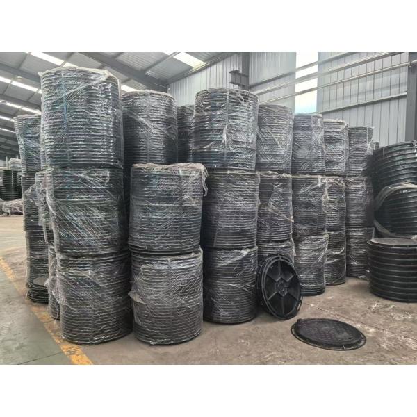 Tapa de registro de hierro dúctil 675 X 675 con material GGG50 y cierre de clip EN124 B125