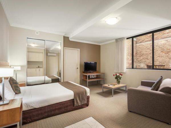 Hotel Standard Studio room furniture of Laminate wood made panel bedroom sets with Leisure sofa and TV tables