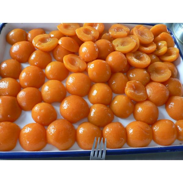 Целый/половины консервируя заповедники абрикосов, законсервированные абрикосы в соке