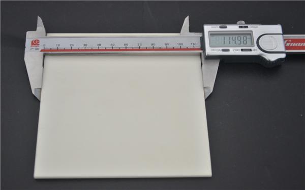 High Strength Aluminum Oxide Ceramic Plate Lightweight Customized Size