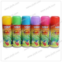 Le spray à cordes coloré de Crazy Ribbon Party est parfait pour les fêtes de Noël et les mariages.
