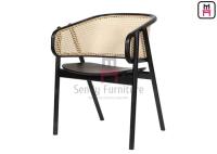 0.3cbm restaurante envernizado noz Cane Dining Chair With Armrests