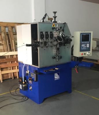 Máquina eficaz alta da mola do CNC poderosa com direito e carretel da mão esquerda