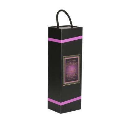 Finition personnalisée de luxe Fermeture magnétique pliable Carton dur Champagne Bouteille de whisky Boîte d'emballage de vin rouge