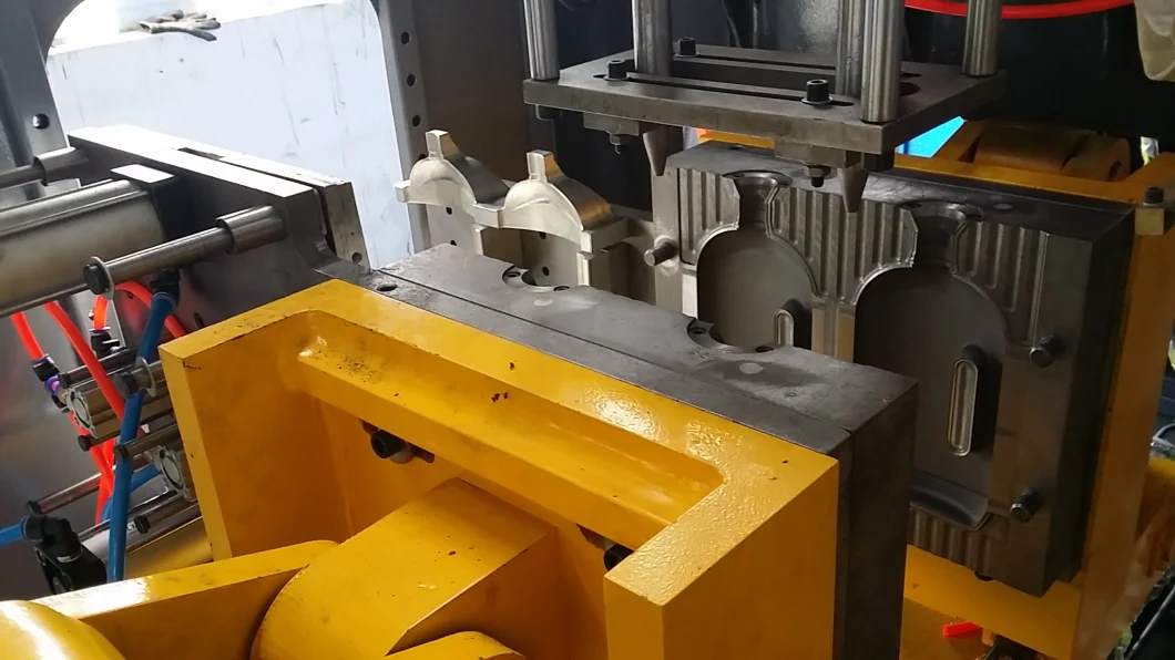 El HDPE PP ordeña la máquina del moldeo por insuflación de aire comprimido de la protuberancia de la botella del champú del yogur